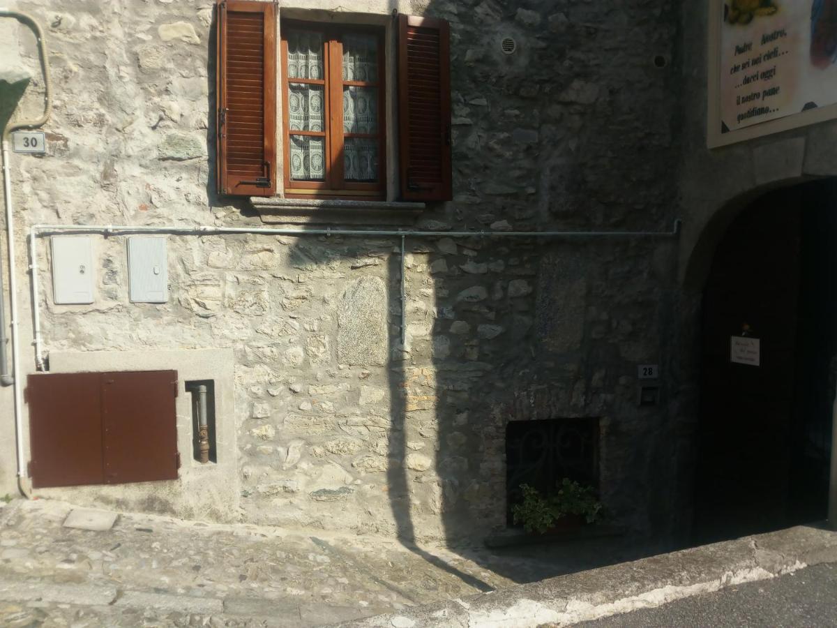 La Corte Del Pane Valbrona Exterior photo