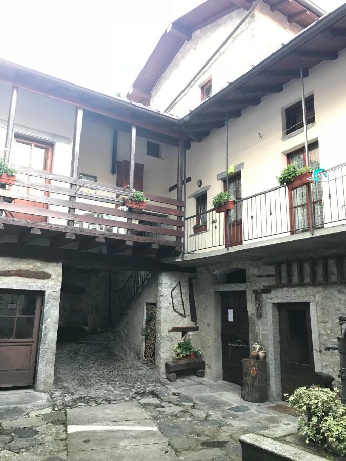 La Corte Del Pane Valbrona Exterior photo