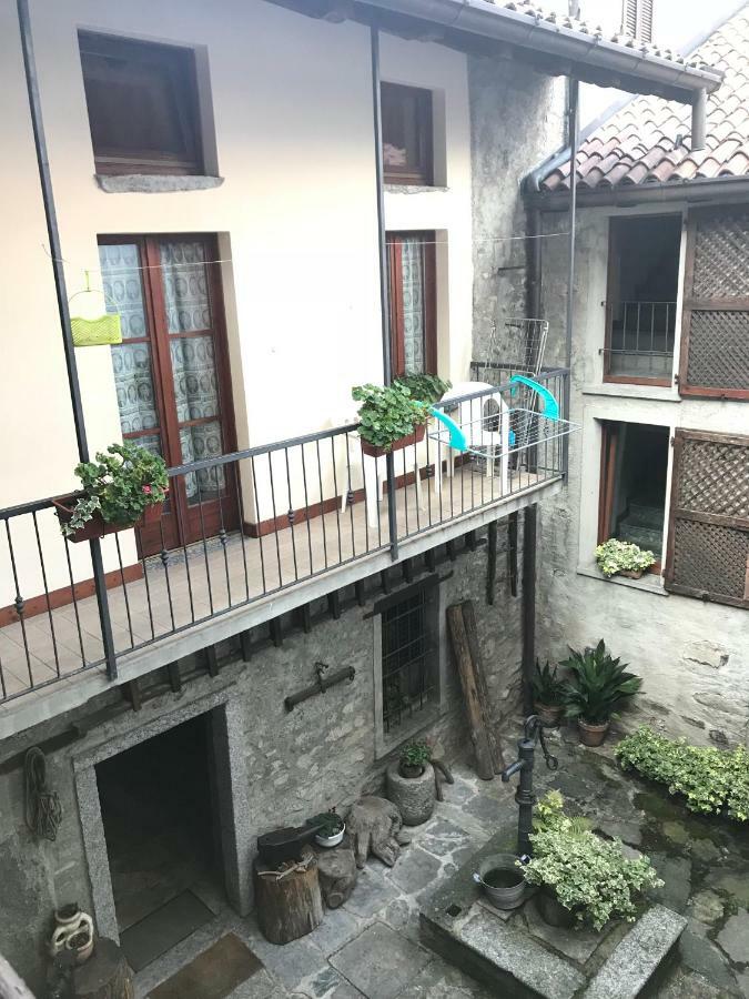 La Corte Del Pane Valbrona Exterior photo