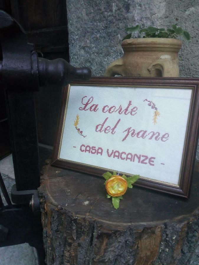 La Corte Del Pane Valbrona Exterior photo