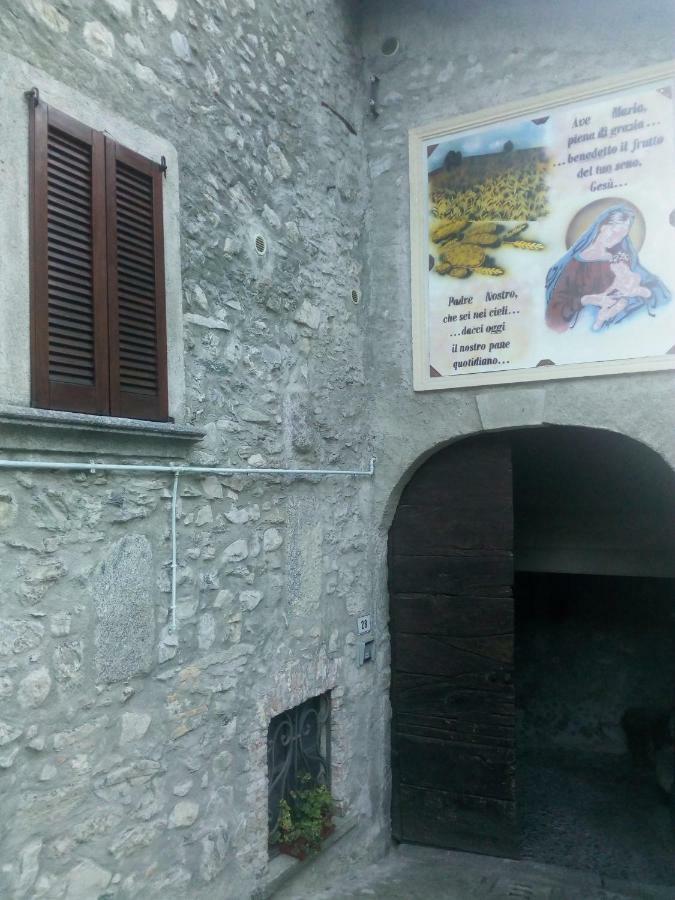 La Corte Del Pane Valbrona Exterior photo